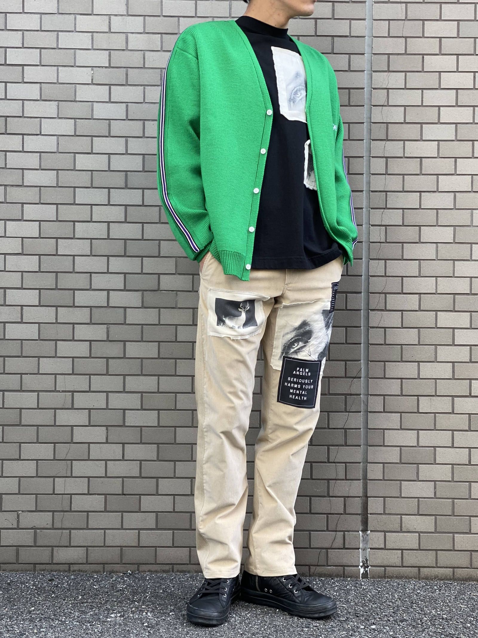 ロゴ刺繍 ラインニットカーディガン / KNITTED CARDIGAN  “SELF MADE” LOGO HAND EMBROIDERED ON THE FRONT / グリーン