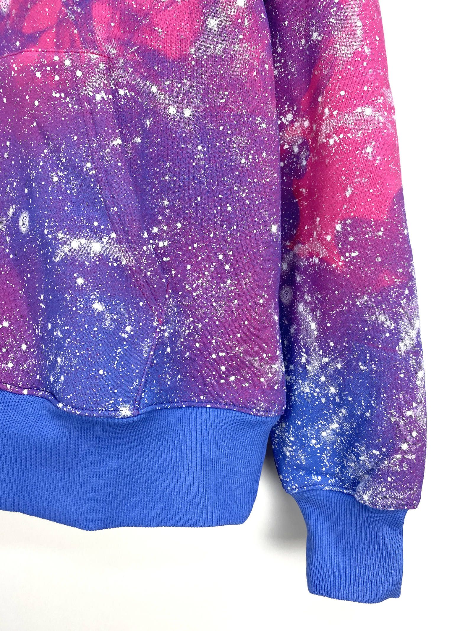 スター スプレープリント プルオーバーパーカー STARS ALL OVER HOODIE - PINK