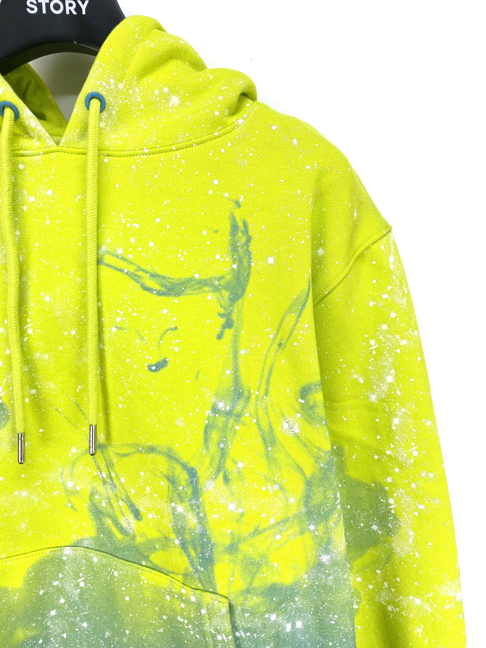 スター スプレープリント プルオーバーパーカー STARS ALL OVER HOODIE - YELLOW