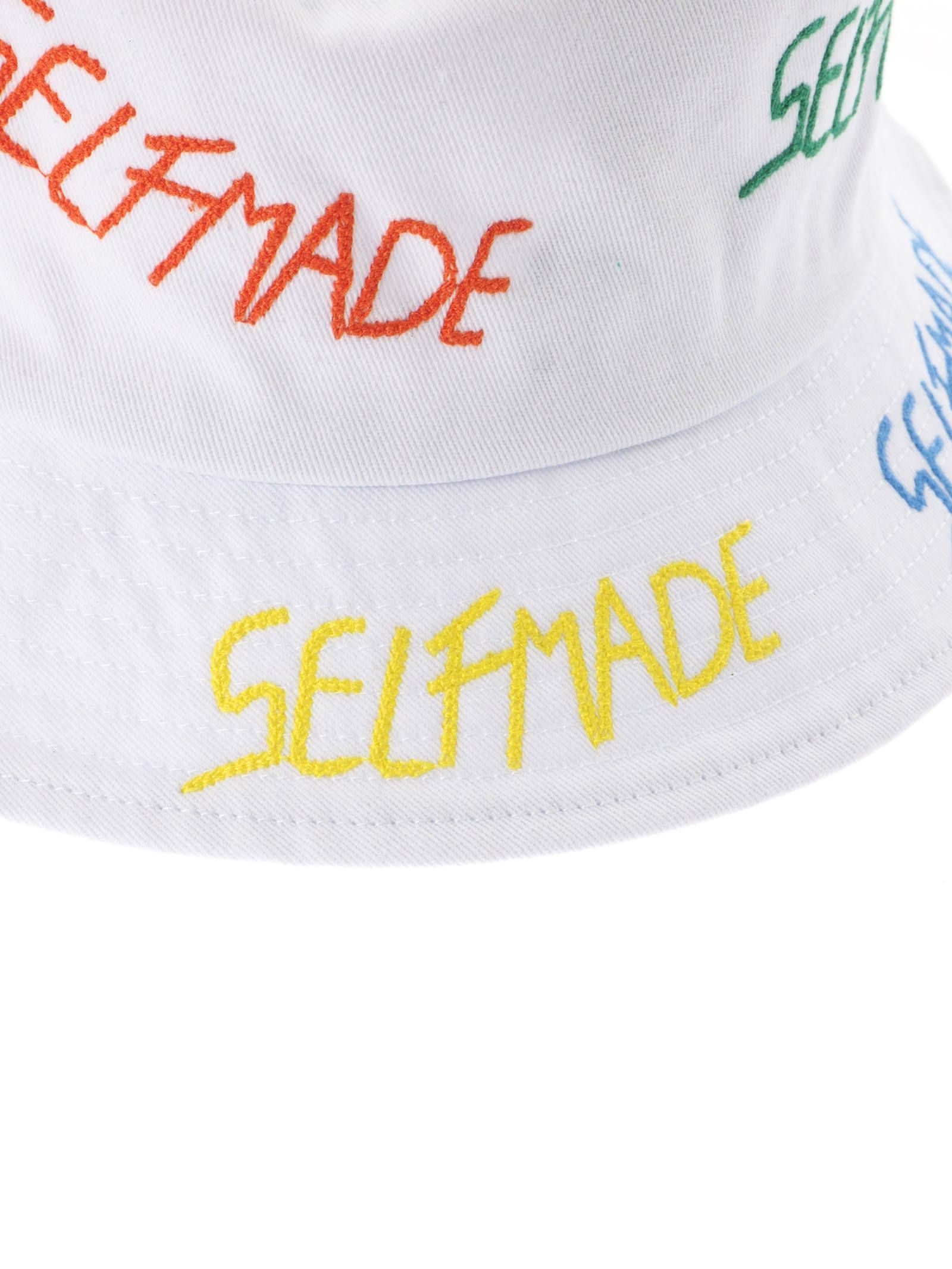 総ロゴ刺繍 バケットハット / ICONIC BUCKET HAT / ホワイト × マルチ