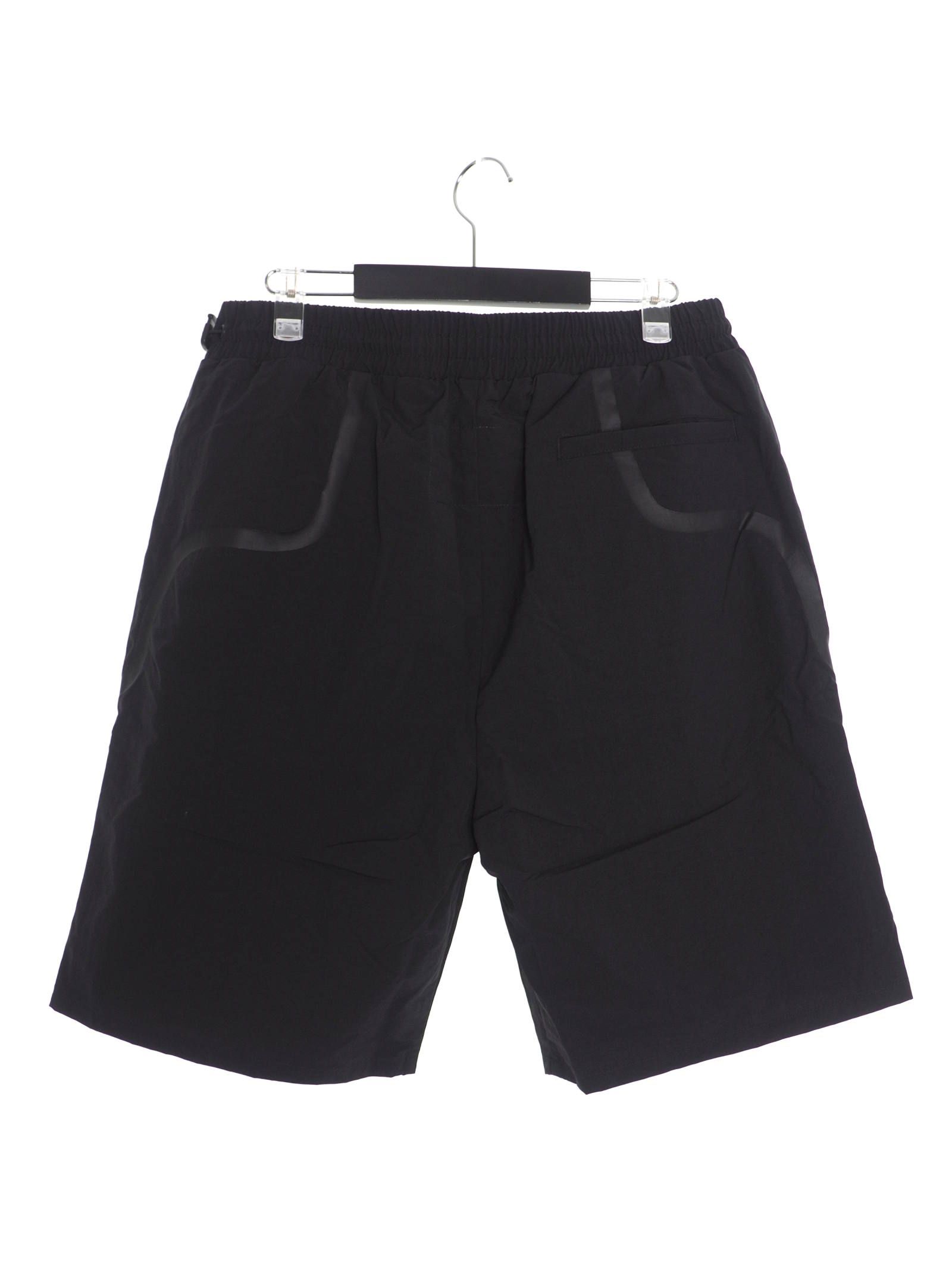テーププリント ハーフ トラックショーツ BRACKET TAPED TRACK SHORTS BLACK