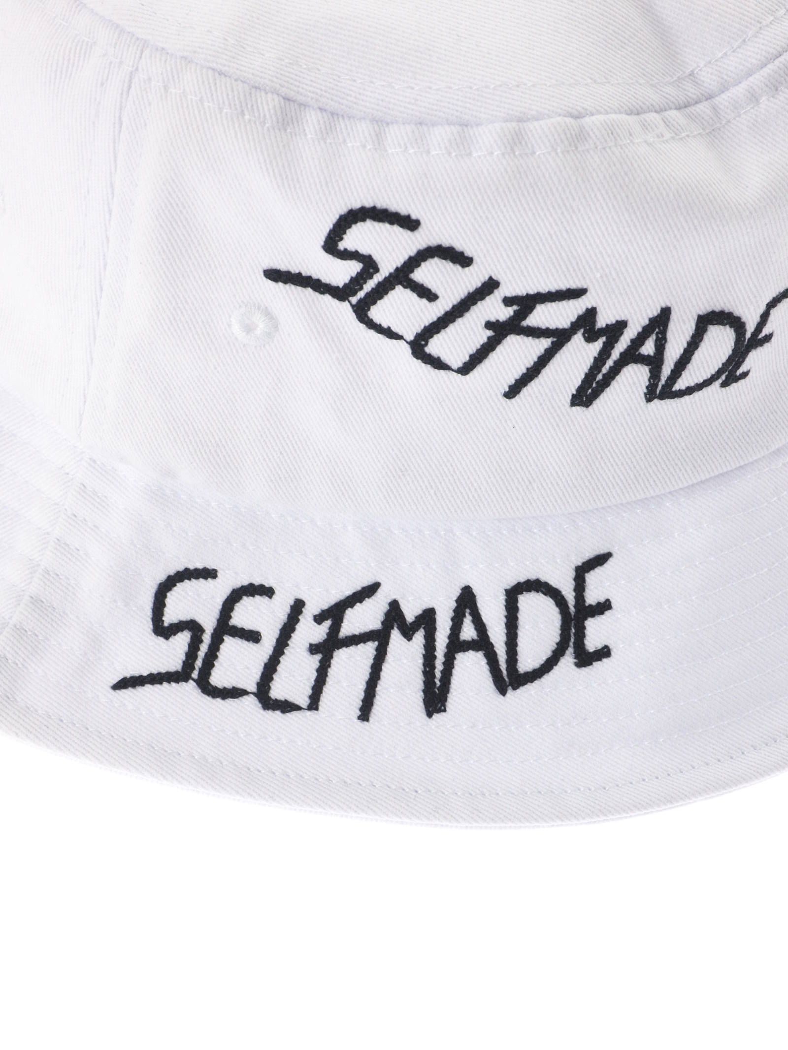 総ロゴ刺繍 バケットハット / ICONIC BUCKET HAT / ホワイト × ブラック