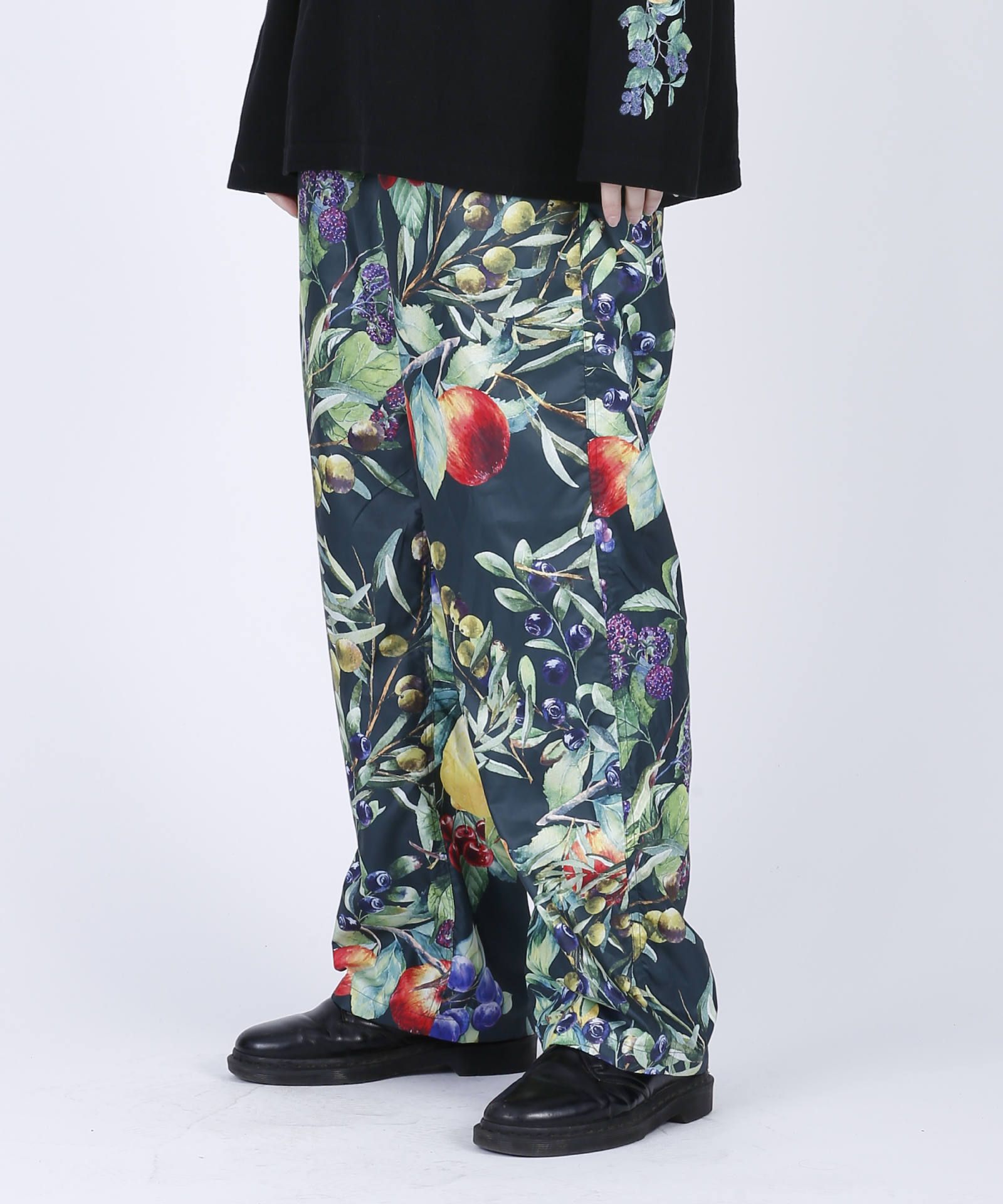 果物柄 総柄 イージーパンツ / FRUITS PATTERN PANTS / グリーン