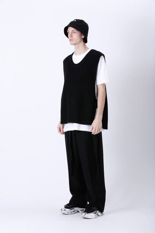 シグネチャーロゴバケットハット ERACER LOGO HAT - BLACK