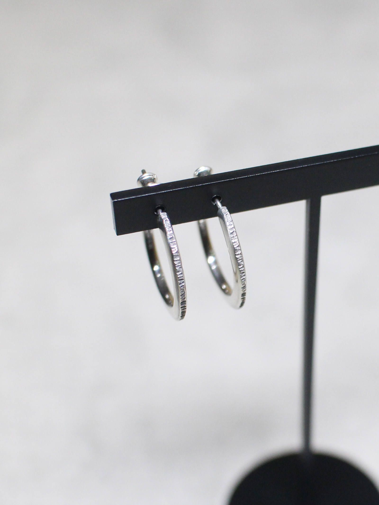 【取り寄せ】 レイン  フープ ピアス / thin rain pierce / シルバー