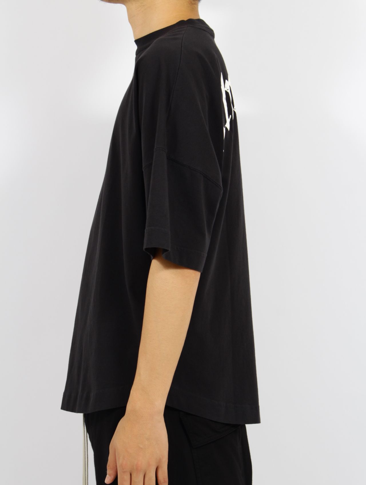 ロゴ入り【Palm Angels】Tシャツ レギュラーフィット 23春夏新作 Men's t-shirts with logo, graphics & monogram | Palm Angels®