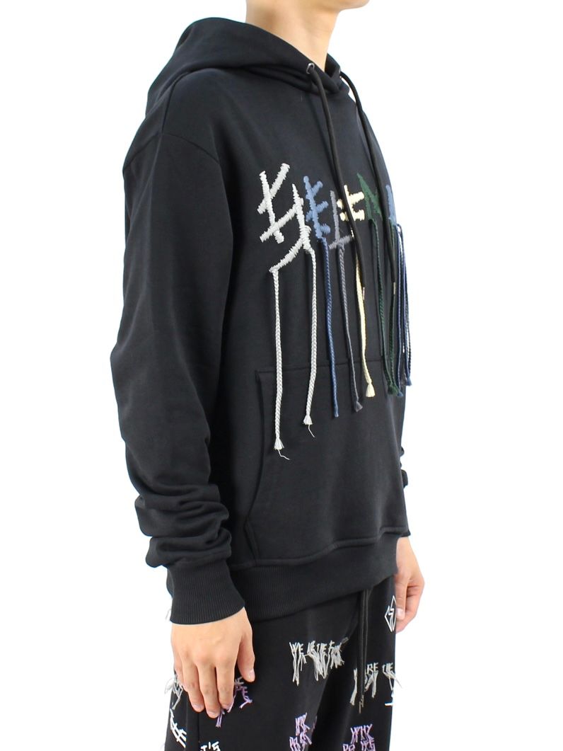 【21AW】刺繡ロゴ フリンジパーカー / LOGO HOODIE WITH PENDING YARN / ブラック × マルチ