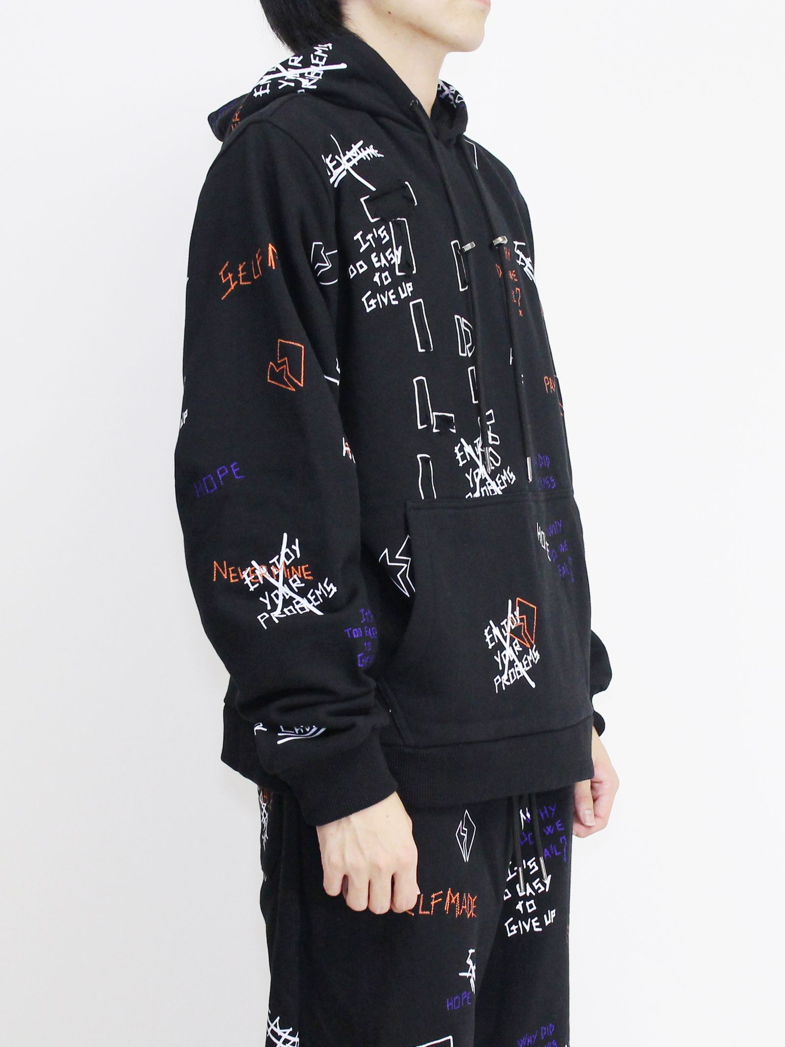 【20AW】総柄 刺繍プリント パーカー / WRITTINGS HOODIE / ブラック