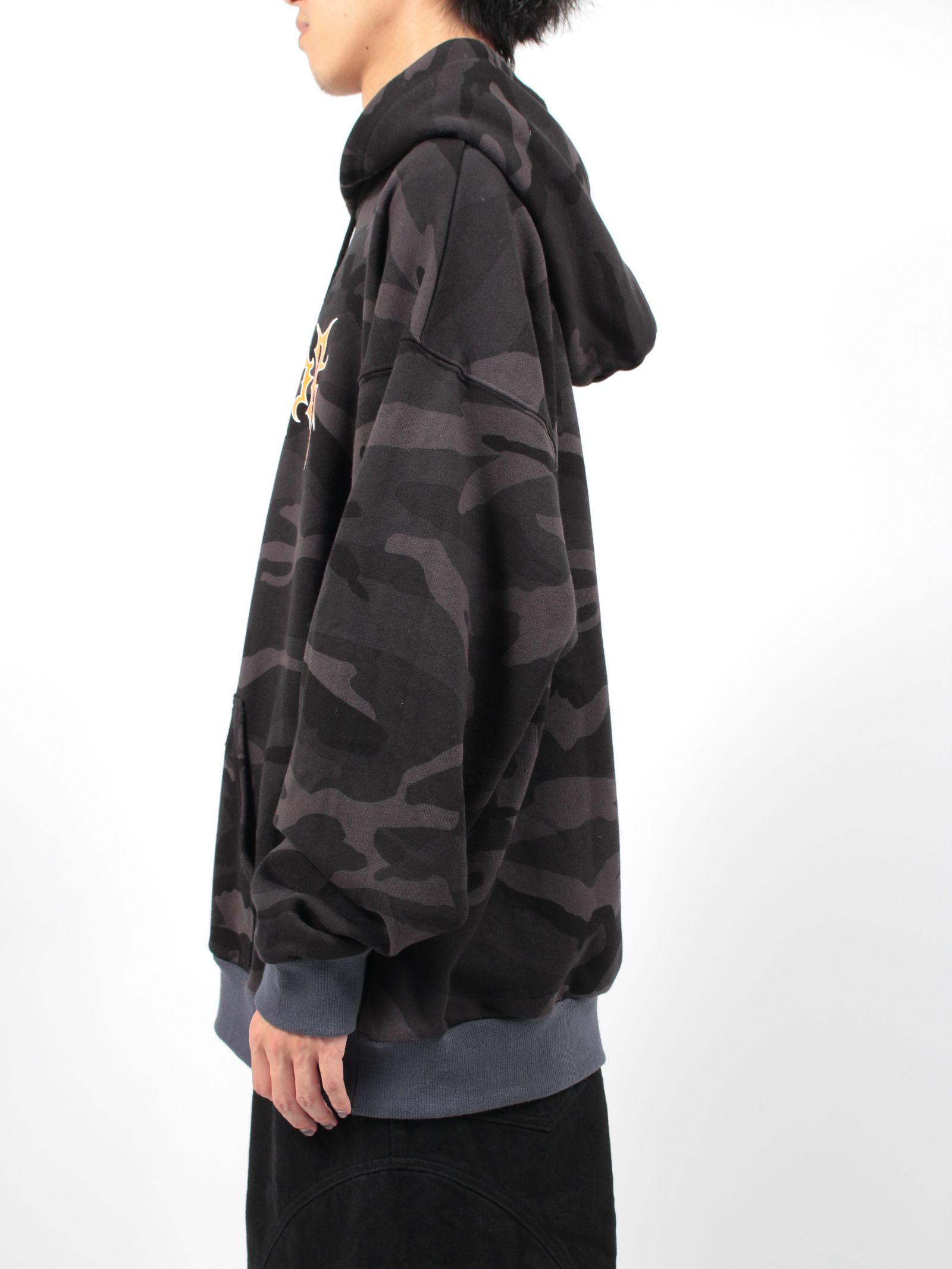 【24AW】カモフラージュ スウェット フーディー / CAMOUFLAGE HOODED SWEATER / ブラック