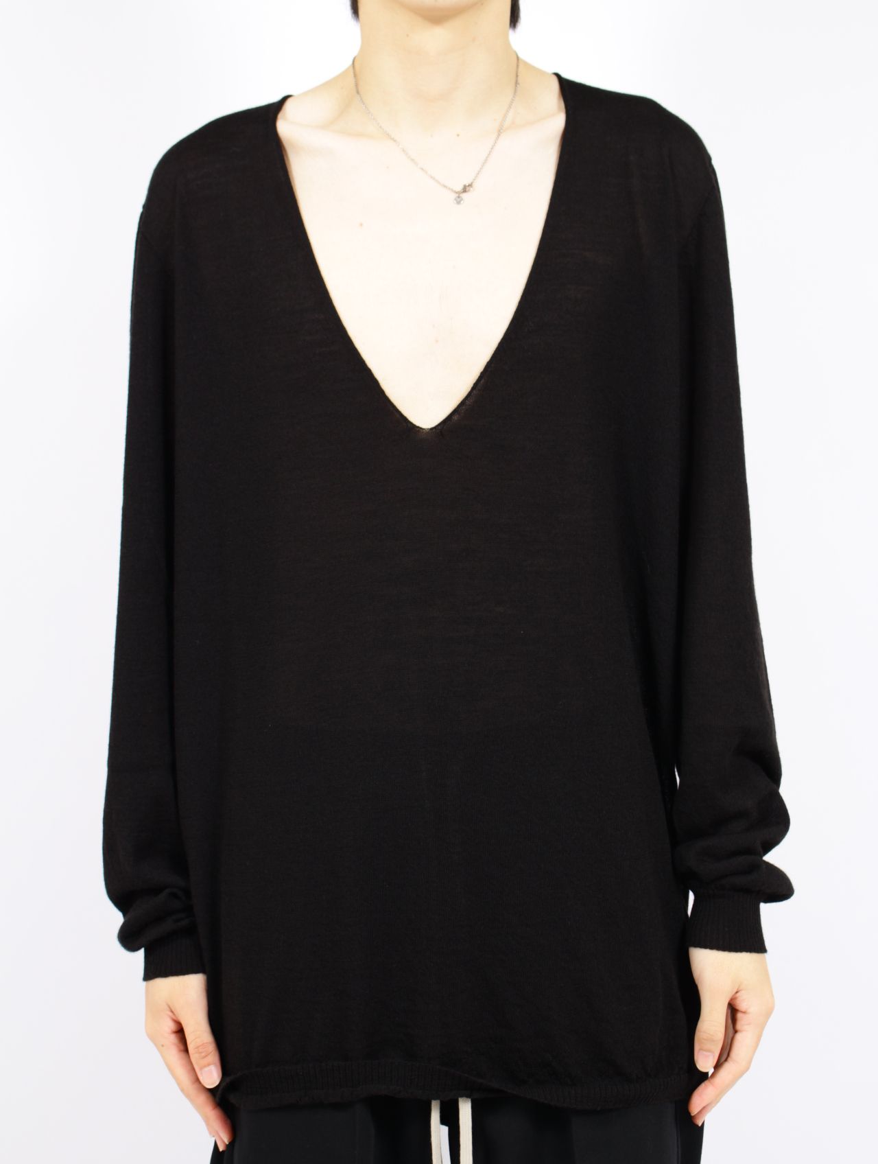 【26SS】オーバーサイズ エクストリーム Vネック ニット / OVERSIZED EXTREME V NECK / ブラック