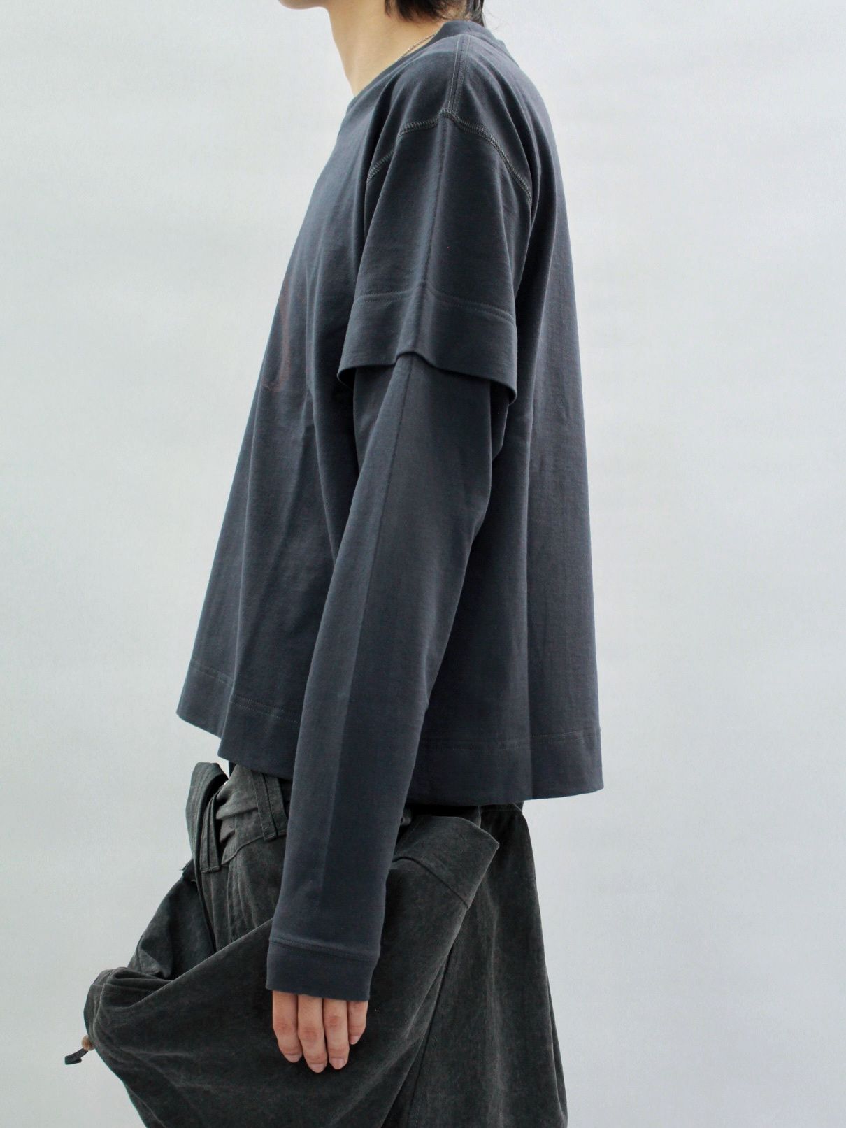 【25AW】25 ロングスリーブ Tシャツ / 25 LS TEE (×Jinjinneedle) / チャコール