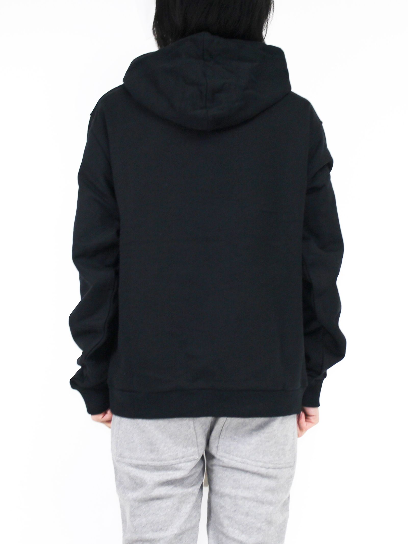 刺繍ロゴ フーディー / BLACK HOODIE WITH MULTICOLOR LOGO / ブラック × マルチ