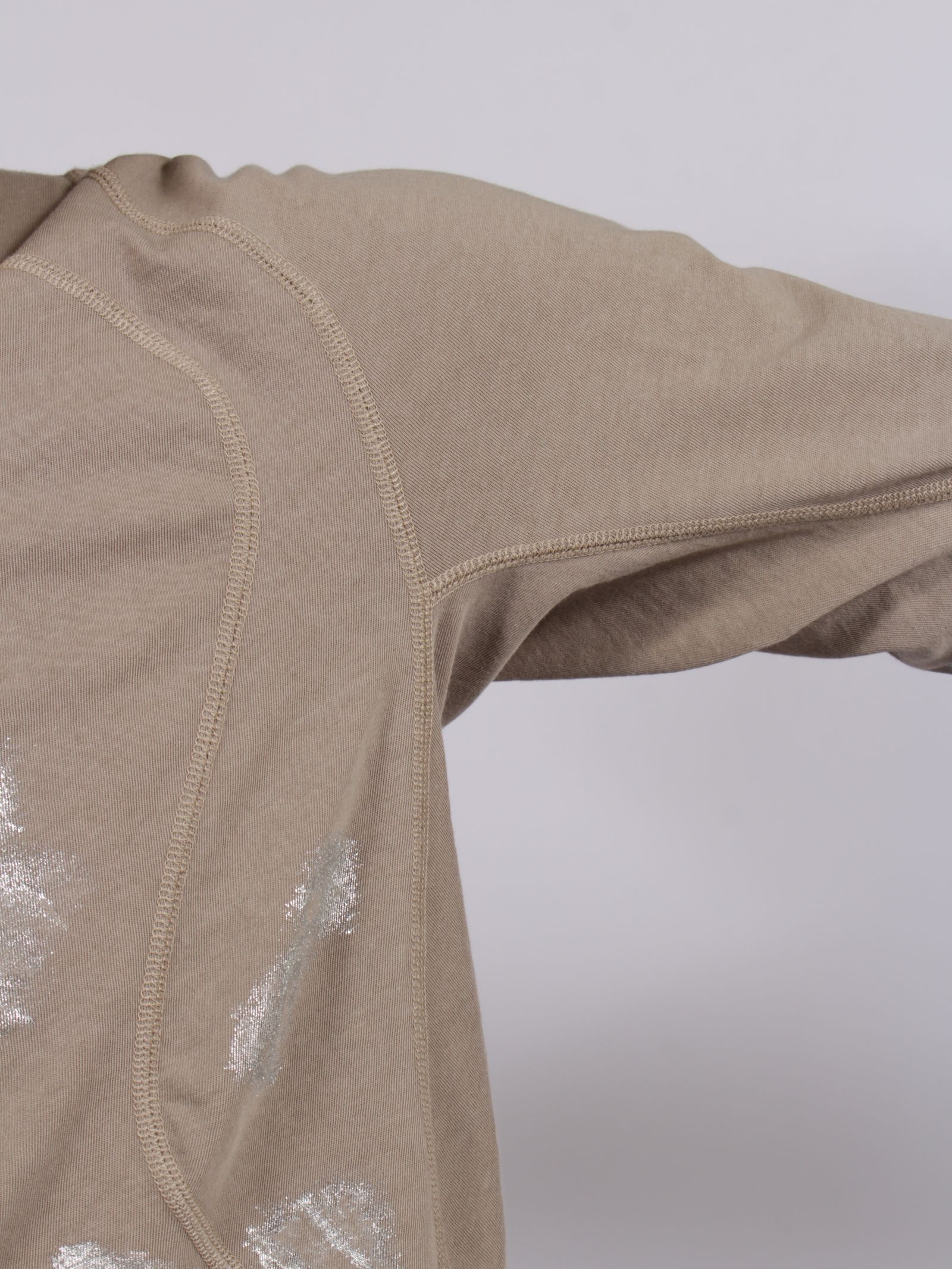 【26AW】フォイル プリント スプラッター ロング スリーブ Tシャツ 銀箔 長袖 カットソー / FOIL PAINT SPLATTER LONG SLEEVE T-SHIRT / CLAY(ベージュ)