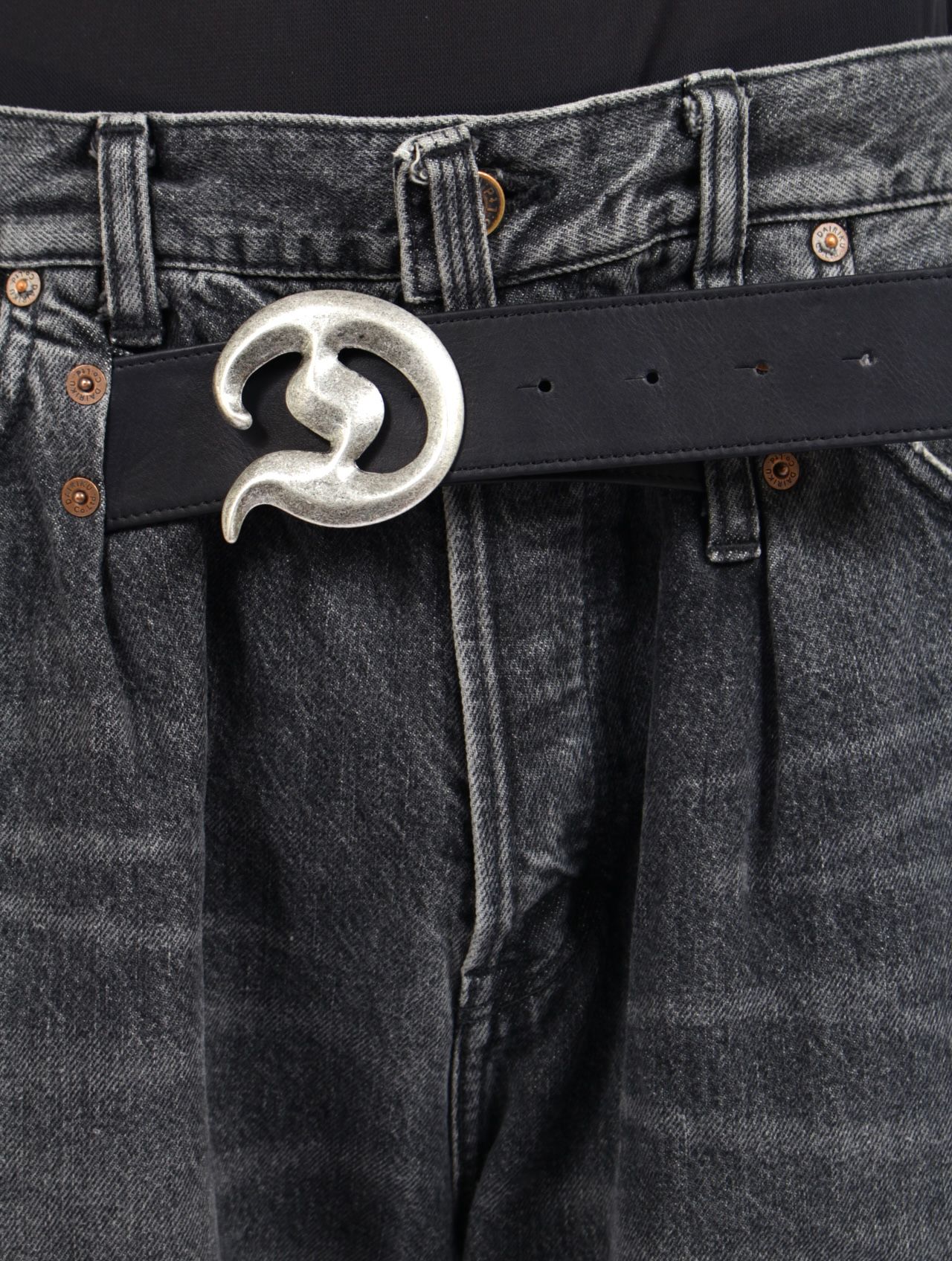 【25AW】"D" バックル スーパー ワイド デニム パンツ / "D" BUCKLE SUPER WIDE DENIM PANTS / ブラック