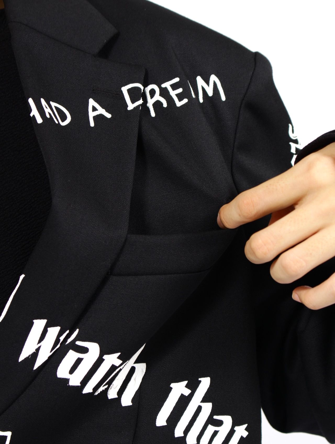 【25AW】"タトゥー" プリント テーラード ジャケット / "TATTOO" PRINTED TAILORED JACKET / ブラック