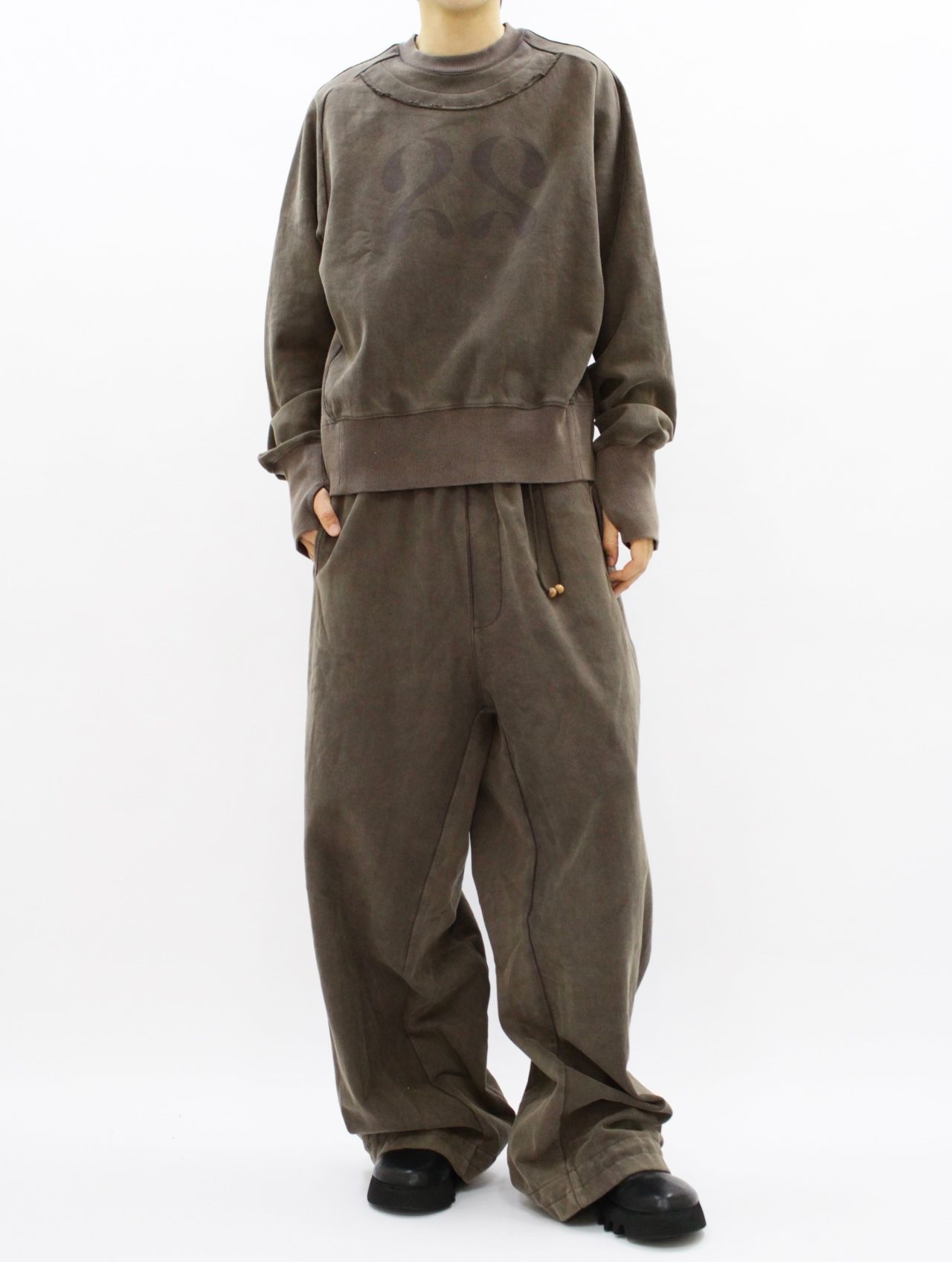 【25AW】25 スウェット トップス / 25 TOP / ブラウン