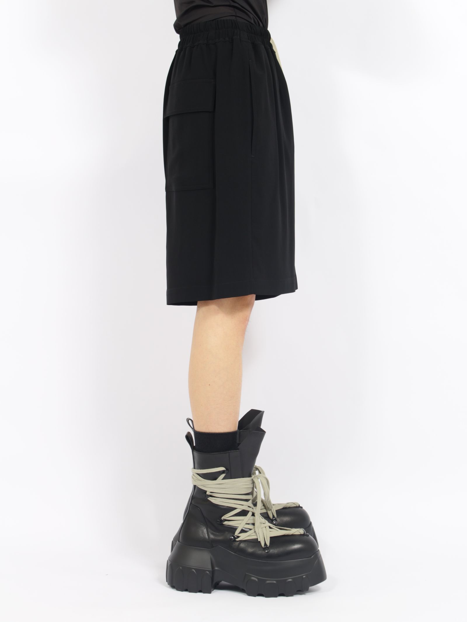 【26AW】フォーン ショーツ / FAUN SHORTS / ブラック