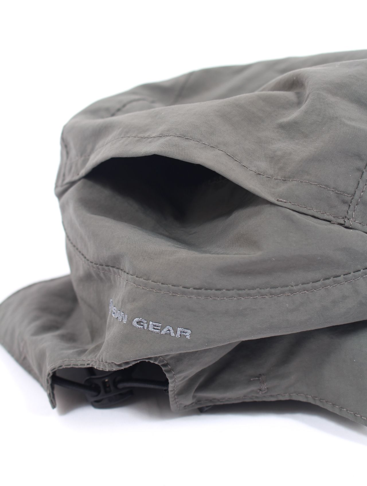 【25AW】ロー アングル キャップ / LOW ANGLE CAP / グレー