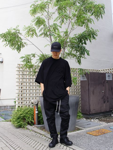 Rick Owensのオールブラックサマースタイル
