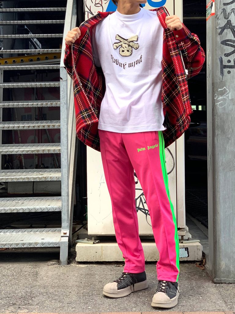 ネックラインが新鮮な 【Palm Angels】 スカルモチーフカットソー