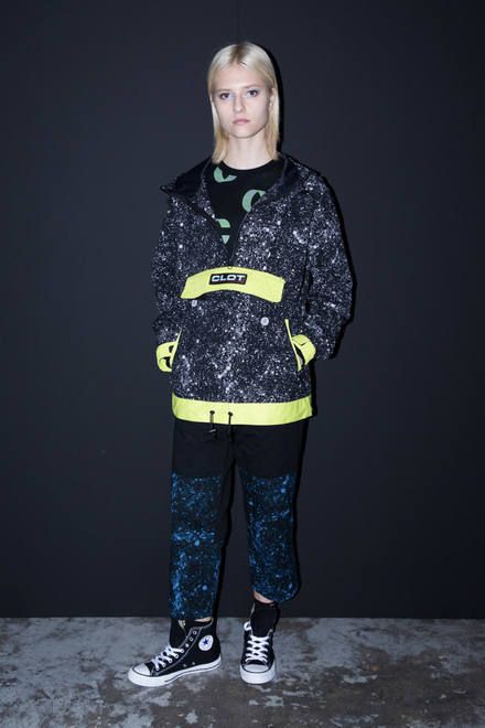 LOOK - 25