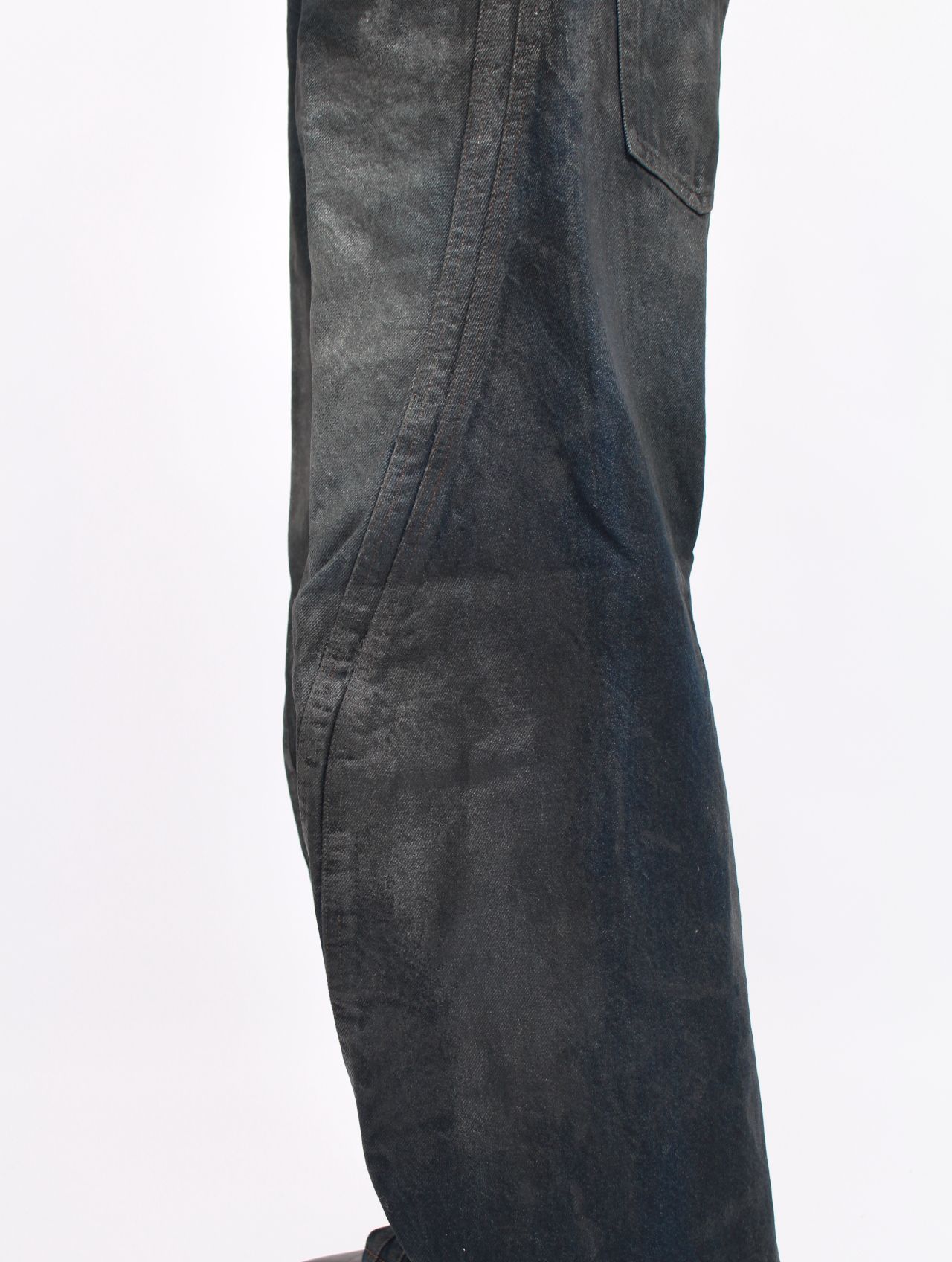 【25AW】 3D ツイステッド ワイド レッグ ジーンズ / 3D TWISTED WIDE LEG JEANS / LUSTER COATED DARK INDIGO(ダーク インディゴ)