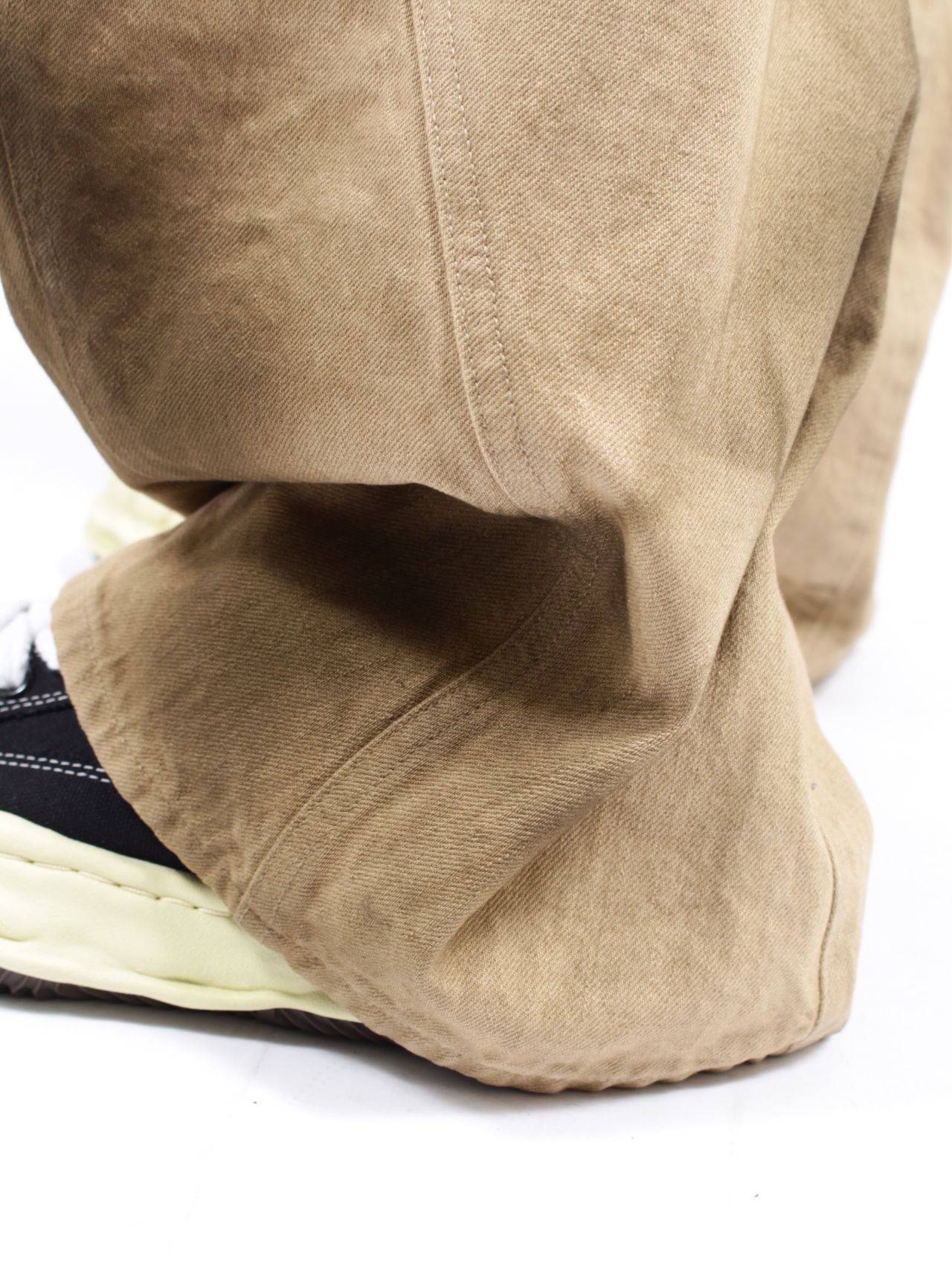 【25SS】3D ツイステッド ジーンズ / 3D TWISTED JEANS 2.0 / CRAZY DIRTY WASHED TAN(ブラウン)