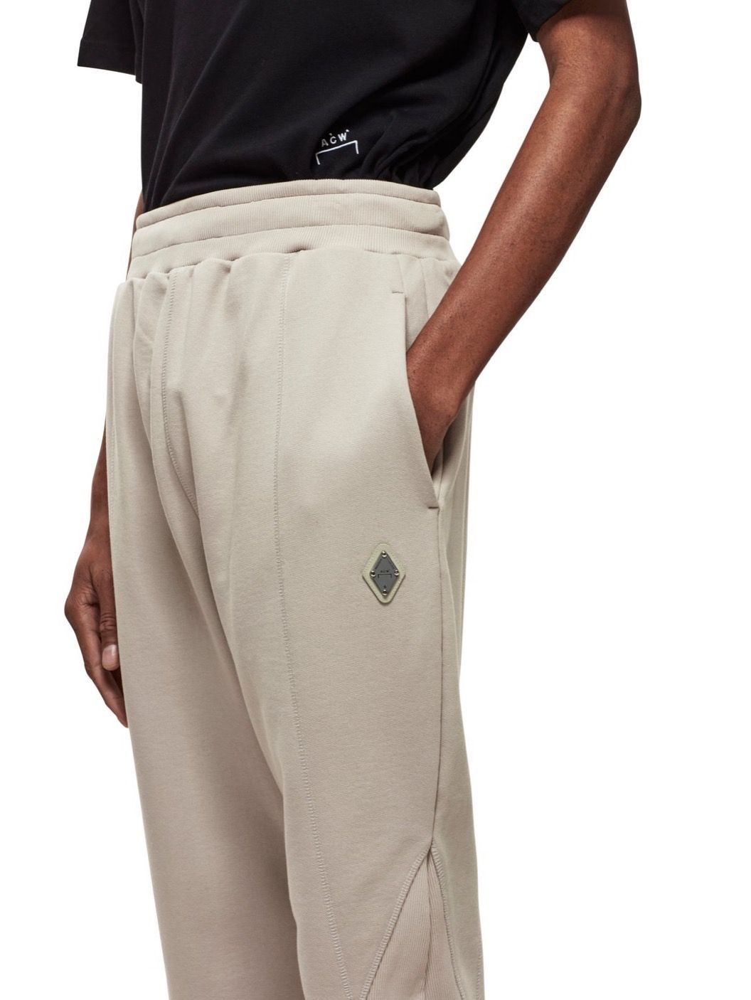 パネルロゴ ライン パンツ / COTTON LOOP BACK CEMENT CONTOUR LINE PANEL PANTS / ベージュ × シルバー