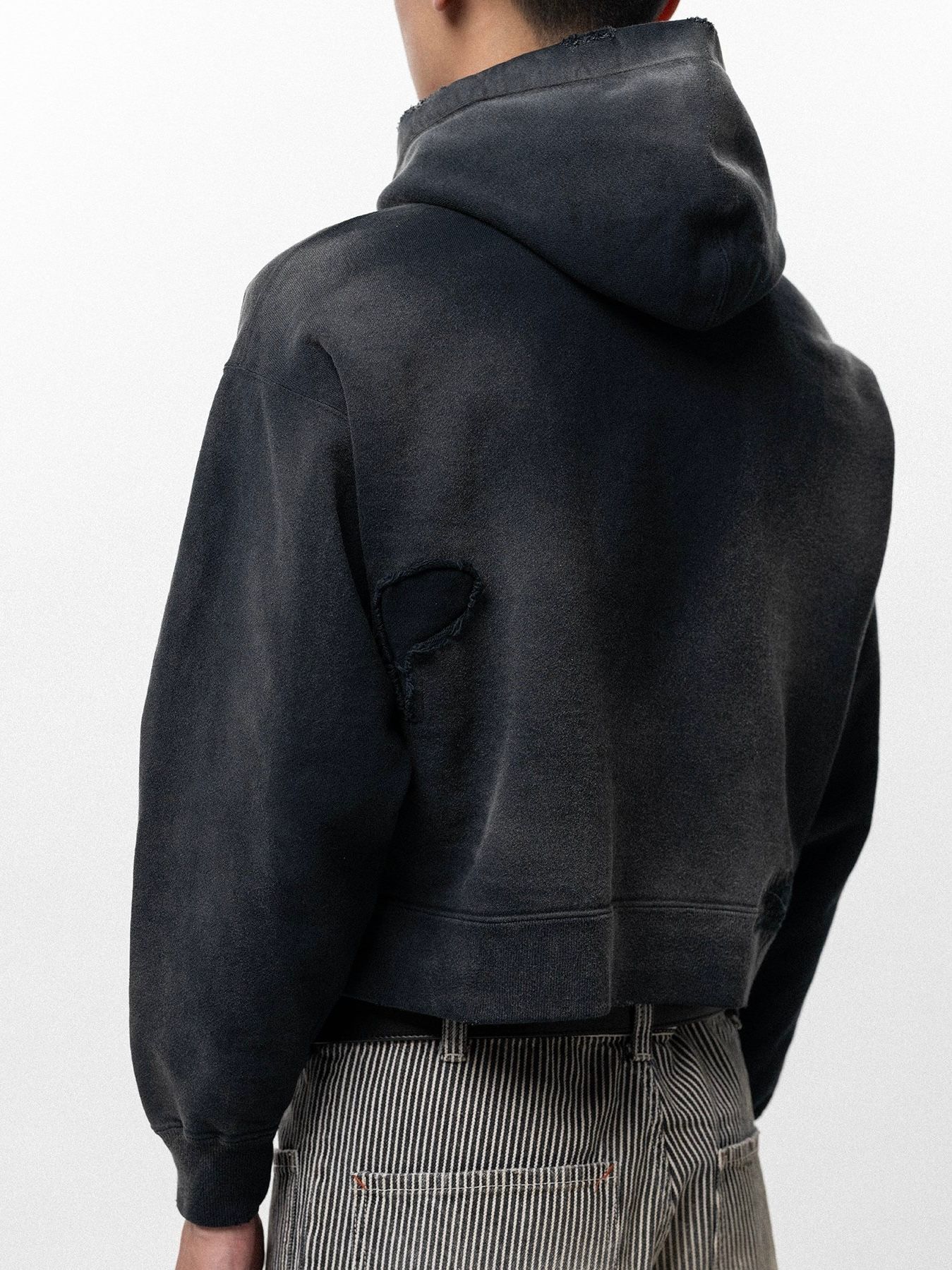 【26SS】リペアド ネイム パッチ ジップ ショート フーディー / REPAIRED NAME PATCH ZIP SHORT HOODIE / ブラック