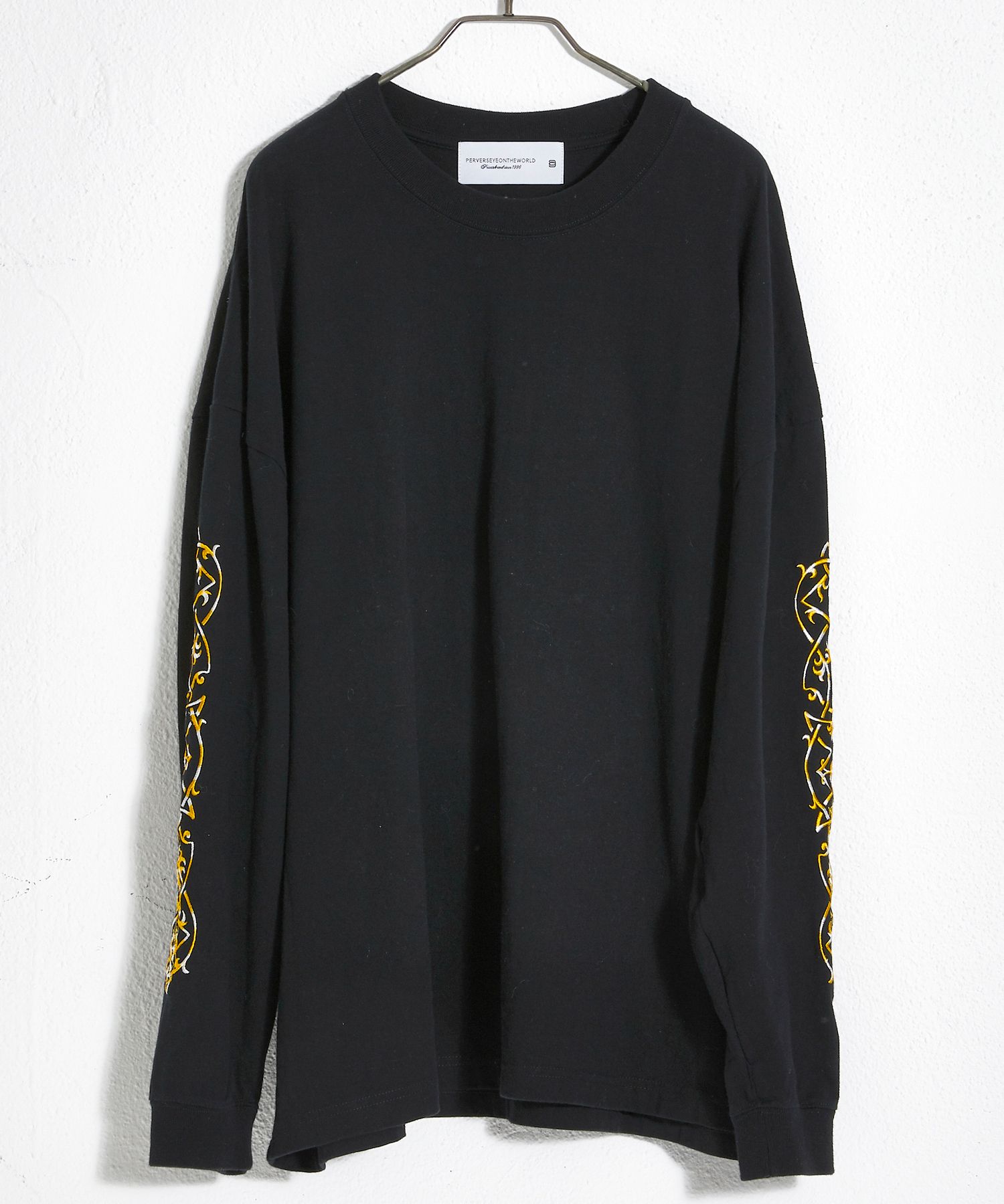 袖刺繍 ドロップショルダー 長袖Tシャツ L/S "embroidery / ブラック