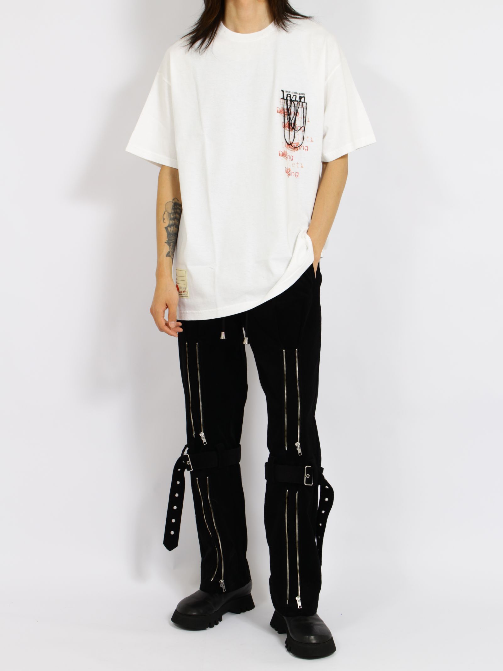 【26AW】バックプリント セブ VS レイン ショート スリーブ Tシャツ バージョン キュータ 半袖 カットソー / SEV VS LAIN S/SL TEE VER,Q-TA / ホワイト