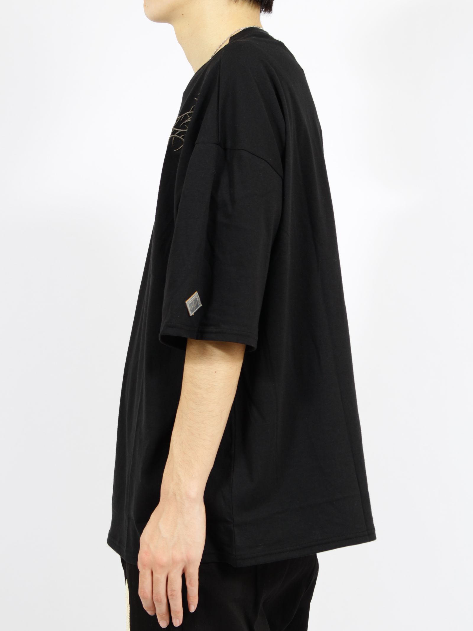 【26SS】3D エンブロイダリー Tシャツ / 3D EMBROIDERED T-SHIRT / ブラック