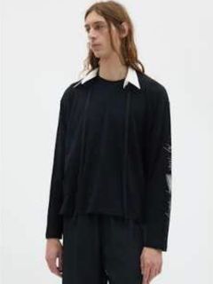 【27SS】エミリアン リラックスフィット ボクシーTシャツ エニウェイ ノート アンド ディタッチ カラー / EMILIAN RELAX FIT BOXY T-SHIRT W/ "ANYWAY NOTE" AND DETACH. COLLAR / ブラック
