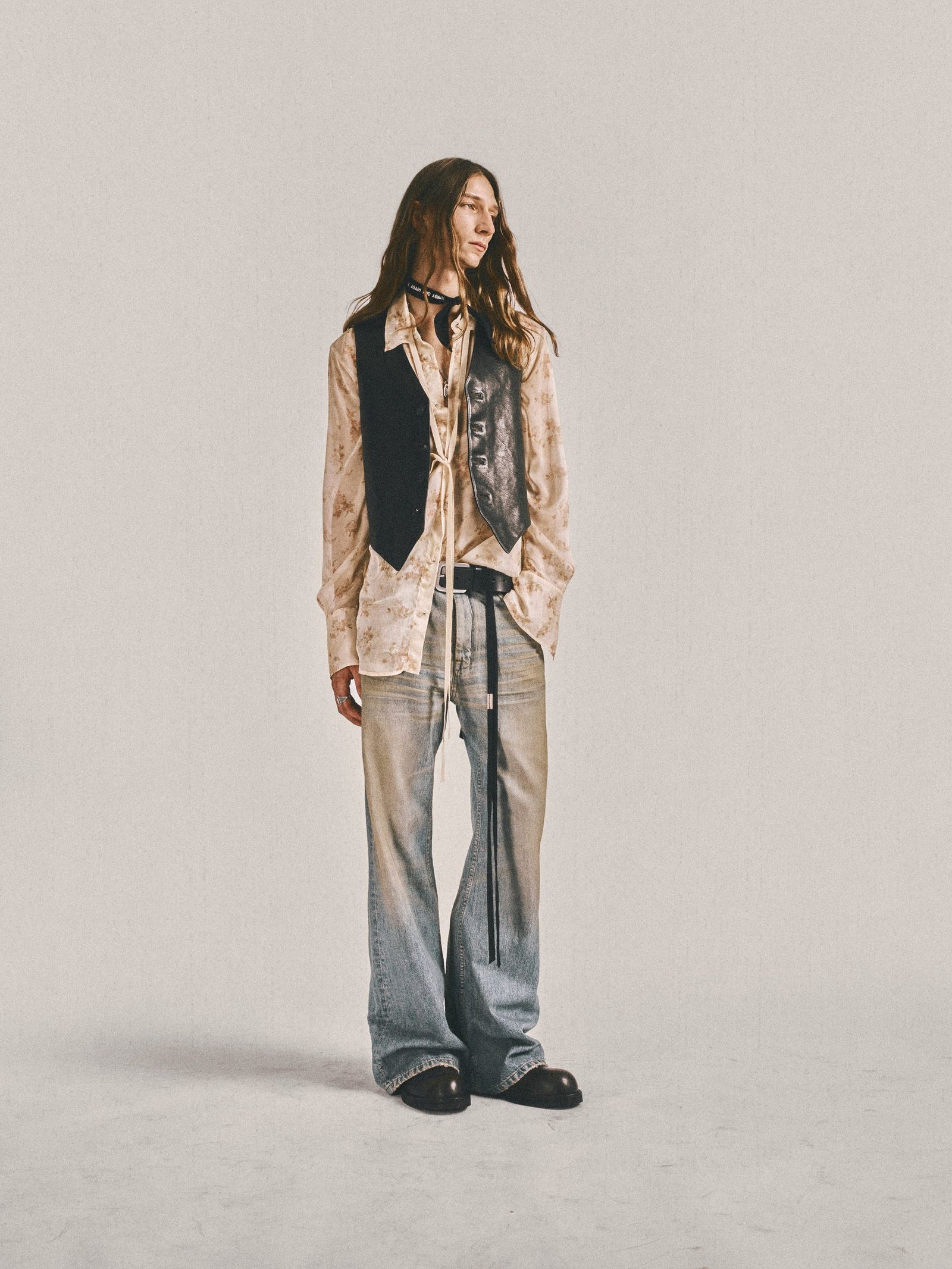 【27SS】ヘルゲ クラシック シャツ ディタッチト カラー / HELGE CLASSIC SHIRT WITH DETACHED COLLAR / アーモンド