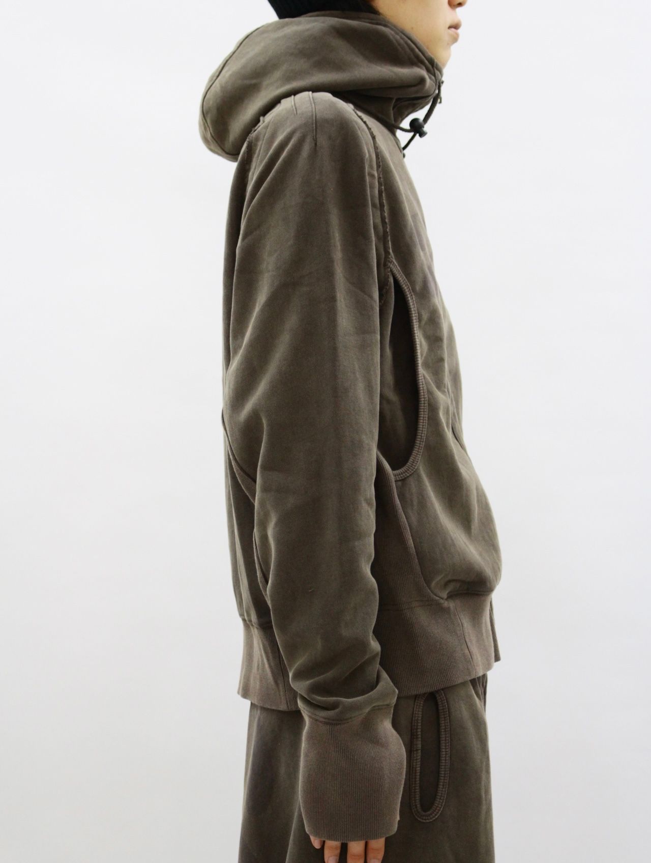 【25AW】25 フーディー パーカー / 25 HOODIE / ブラウン