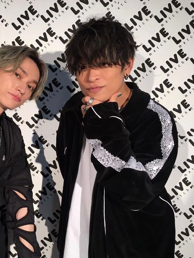 【THE ORAL CIGARETTES 山中拓也さん着用】el conductorH ベロアトラックジャケットご紹介