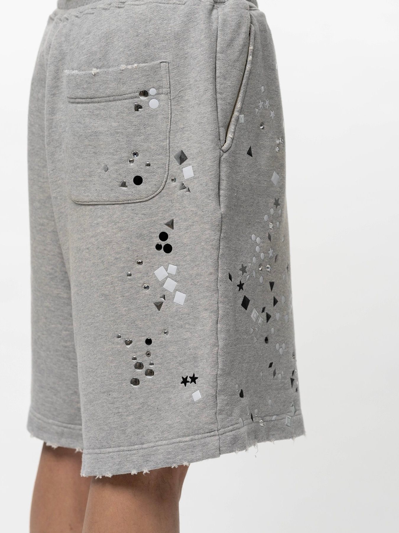 【26SS】ステッカーデザイン スウェット ショーツ / EMBELLISHED SHORTS / グレー