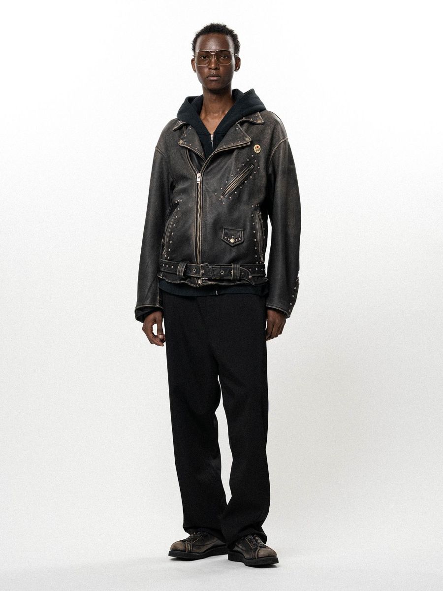 【26AW】 ディストレスト レザー スタデッド バイカー ジャケット / DISTRESSED LEATHER STUDDED BIKER JACKET / ブラック