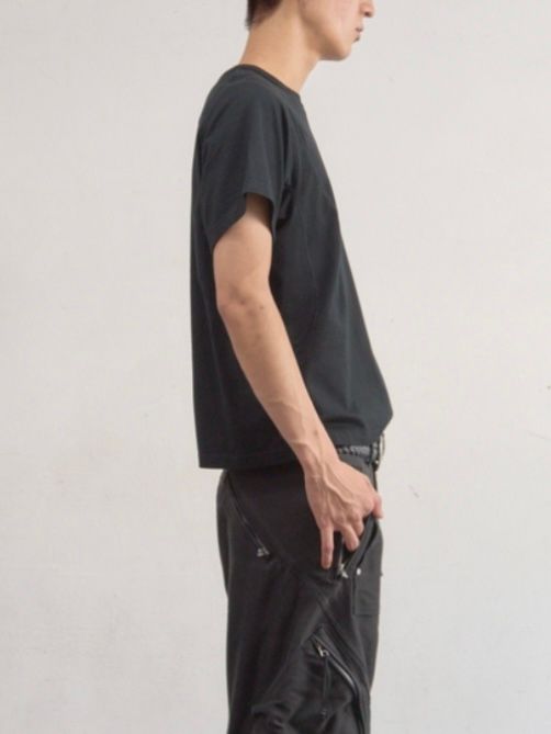 【26SS】 パネルド ハーフスリーブ Tシャツ / PANELLED HALF SLEEVE T-SHIRT / BLACK (ブラック)