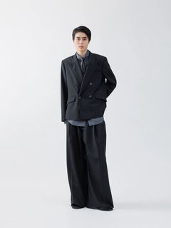 【26AW】 ストライプ ウール スリータック バギー トラウザーズ / STRIPE WOOL 3TUCK BAGGY TROUSERS .16 / ブラック
