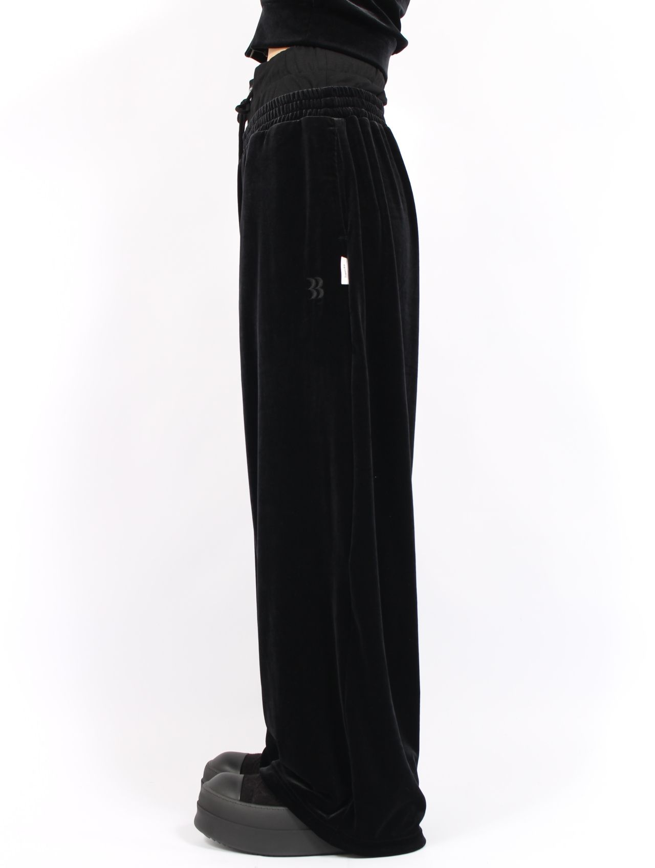 【25AW】レイヤード ベルベット トラウザーズ / LAYERED VELVET TROUSER / ブラック