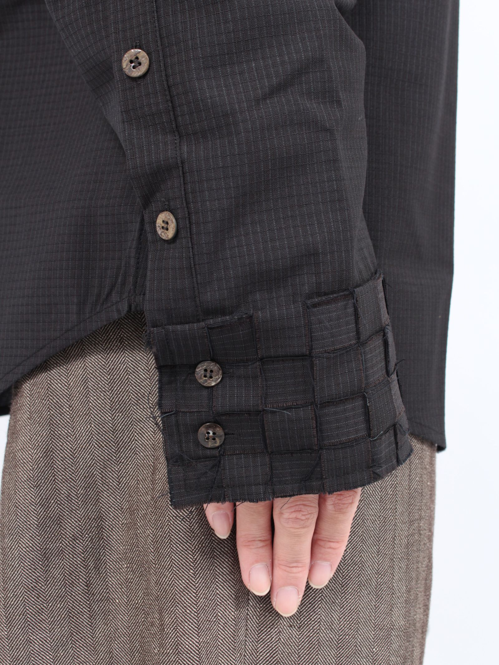 【24AW】デザインカフ オーバーサイズ シャツ / HAND WOVEN CUFF OVERSIZE SHIRT / ブラック