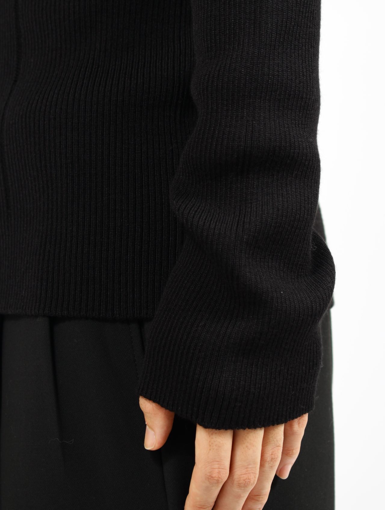 【25AW】メンズ フィット ノーシーム プルオーバー / MENS FITTED NO-SEAM PULLOVER / ブラック