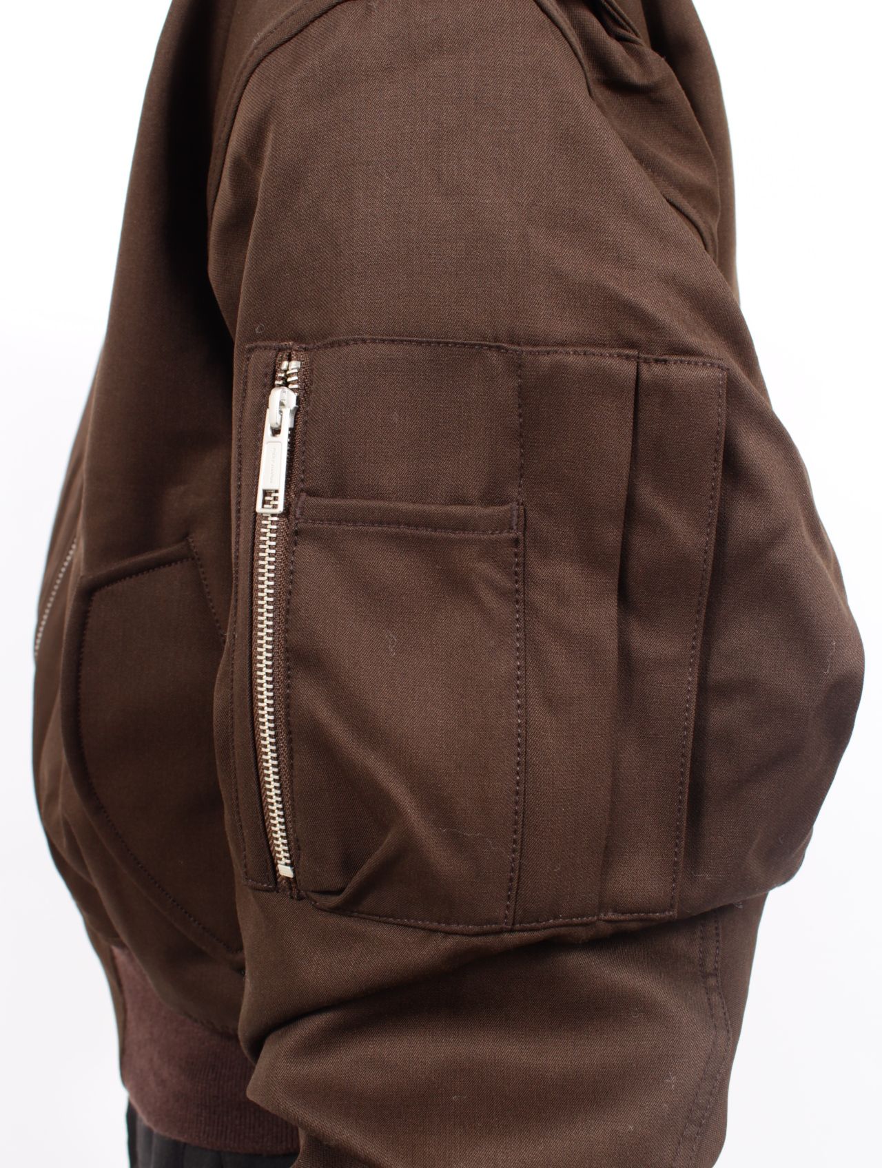 【25AW】クロップド ボンバージャケット / CROPPED BROAD BOMBER / SUITING DARK BROWN(ダークブラウン)