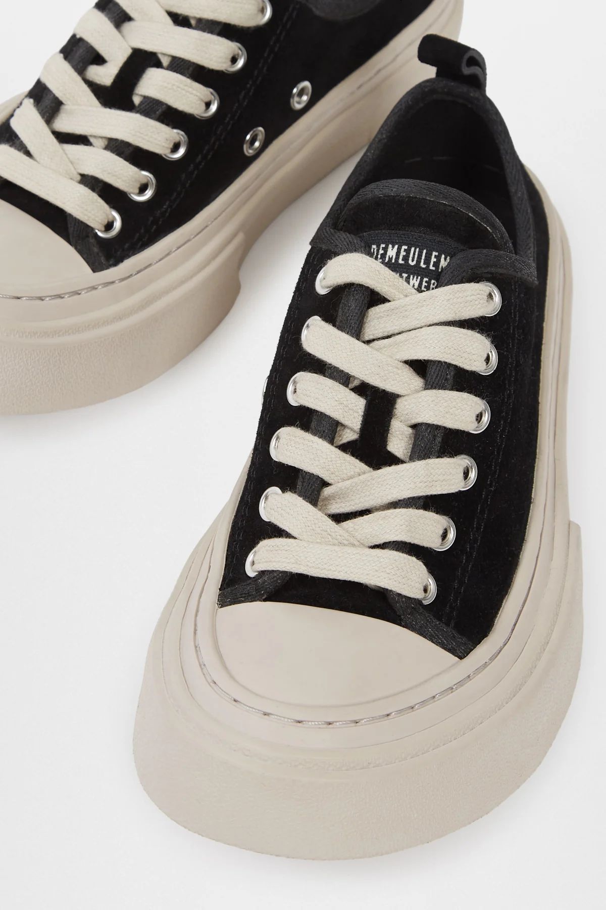 【27SS】ハリ ヴァルカナイズド ロー スニーカーズ / HALLI VULCANIZED LOW-TOP SNEAKERS / ブラック