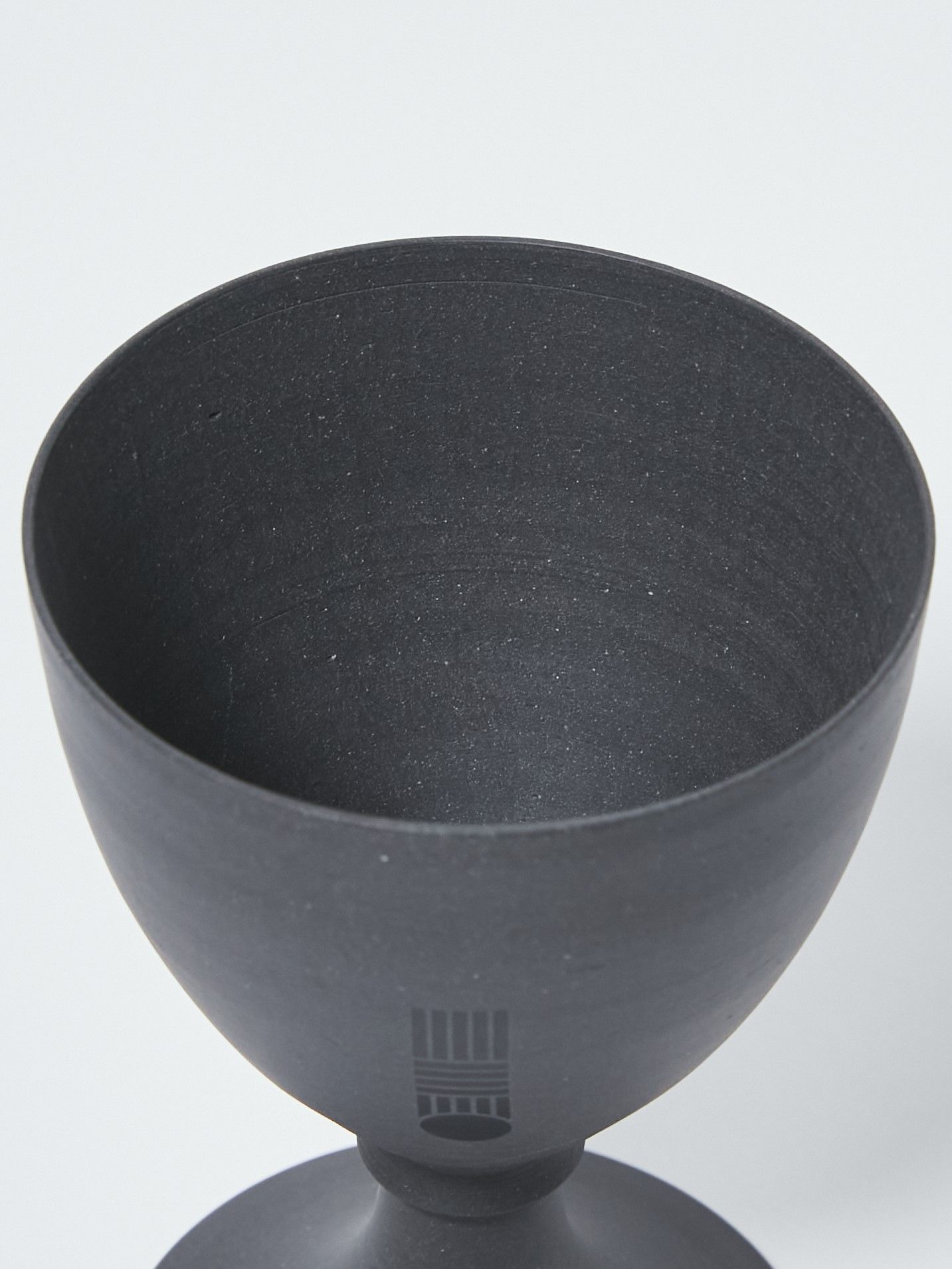 HIROTAKE IIDA 別注 磁器 ワイングラス / SEIHAI : PORCELAIN WINE GLASS / ブラック