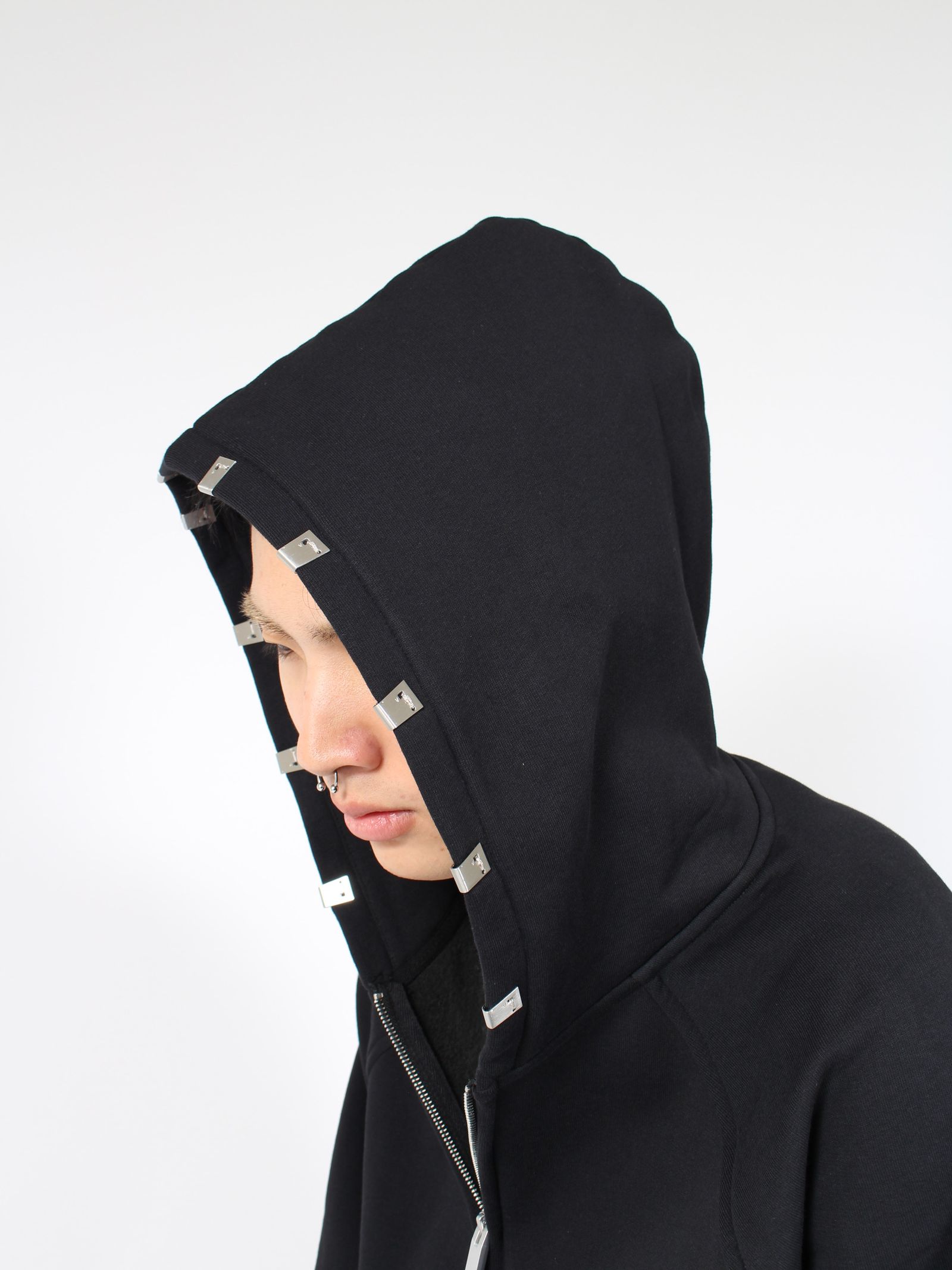 1017 ALYX 9SM - 【24SS】ライターキャップ ジップアップ パーカー / LIGHTERCAP HOOD ZIP SWEATSHIRT  / ブラック | STORY