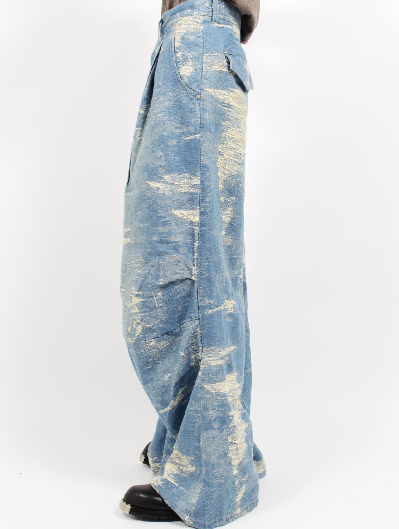 【25AW】デニム デザイン トラウザーズ ワイドパンツ / DESIGN TROUSERS / インディゴブリーチ