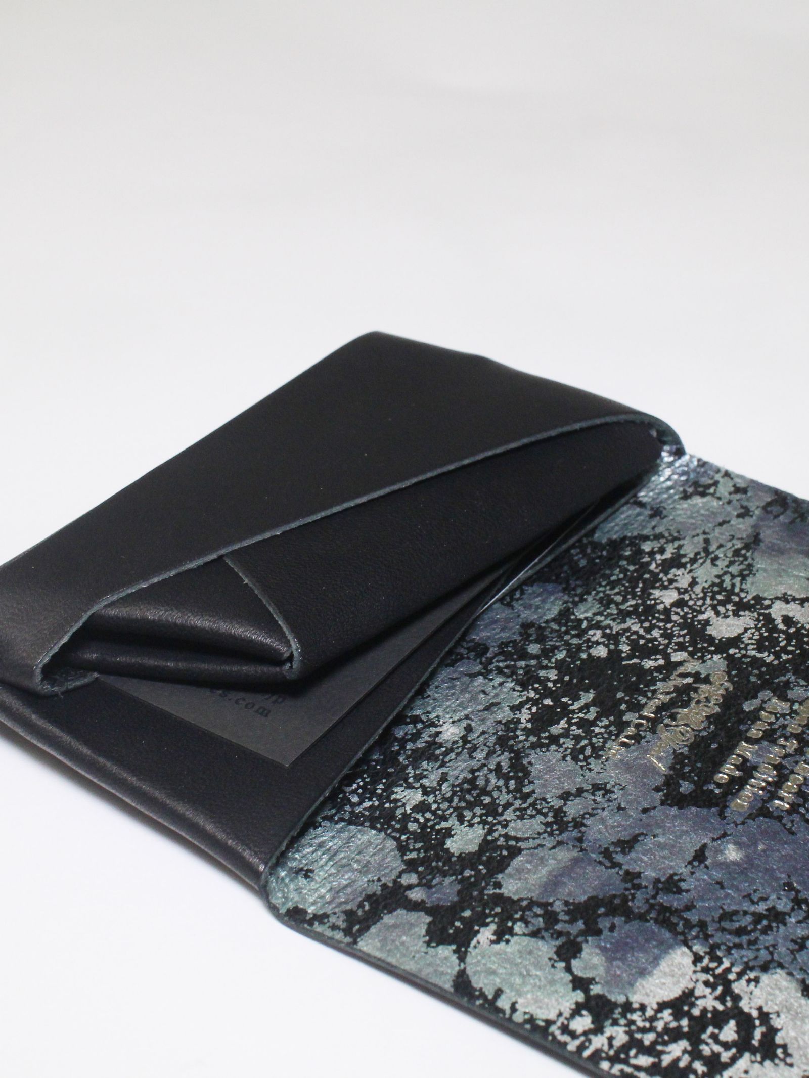 スプレー コインケース / COIN CASE / ブラック × シルバー