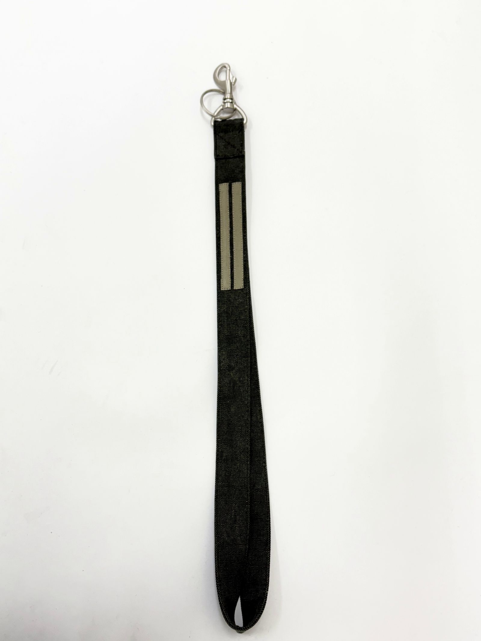 【26AW】ネックホック レザータグ ネックレス / NECK HOOK / グレー